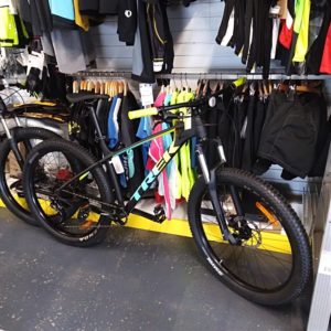 LCB delivers a new consignment of Trek Roscoe 6 MTBs to Surf & Dirt 14